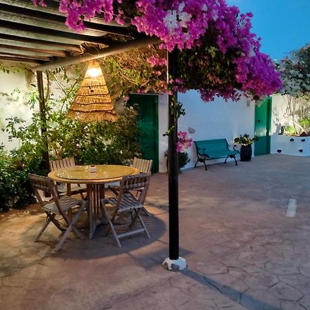 Buganvilla Molino ตินาโค ภายนอก รูปภาพ
