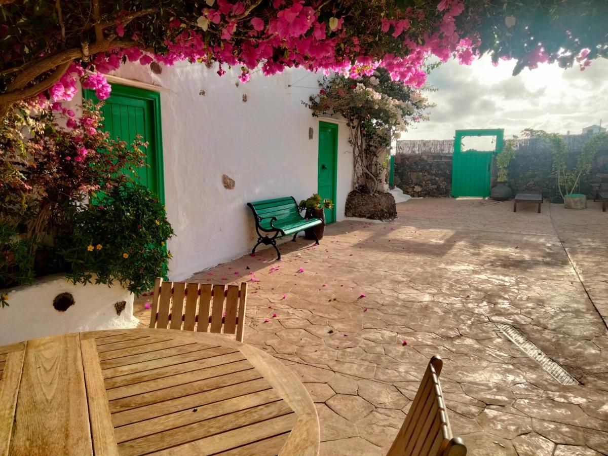 Buganvilla Molino ตินาโค ภายนอก รูปภาพ